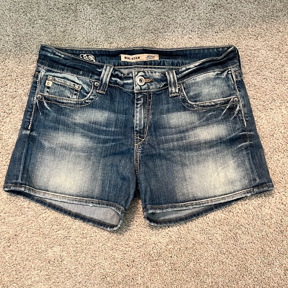 🚨DEAL ALERT🚨Big star shorts Maddie denim shorts - Picture 2 of 2